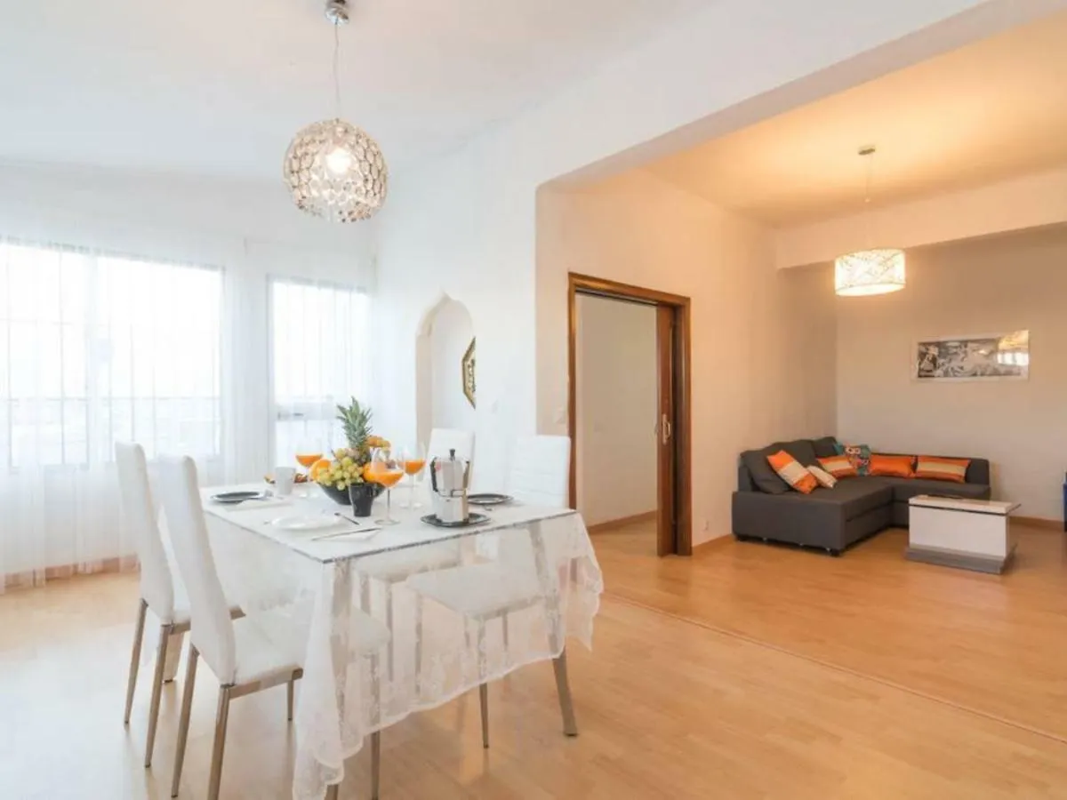 Larios Penthouse With Terrace And 2 Bedrooms Malaga 0*,  Hiszpania